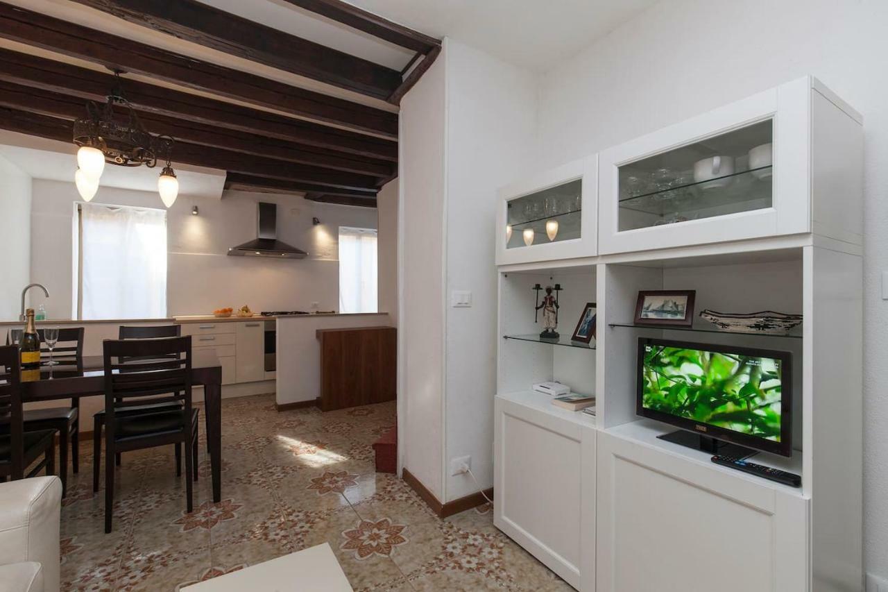 Le Ancore Apartment Few Steps From Biennale Art Venedig Eksteriør billede