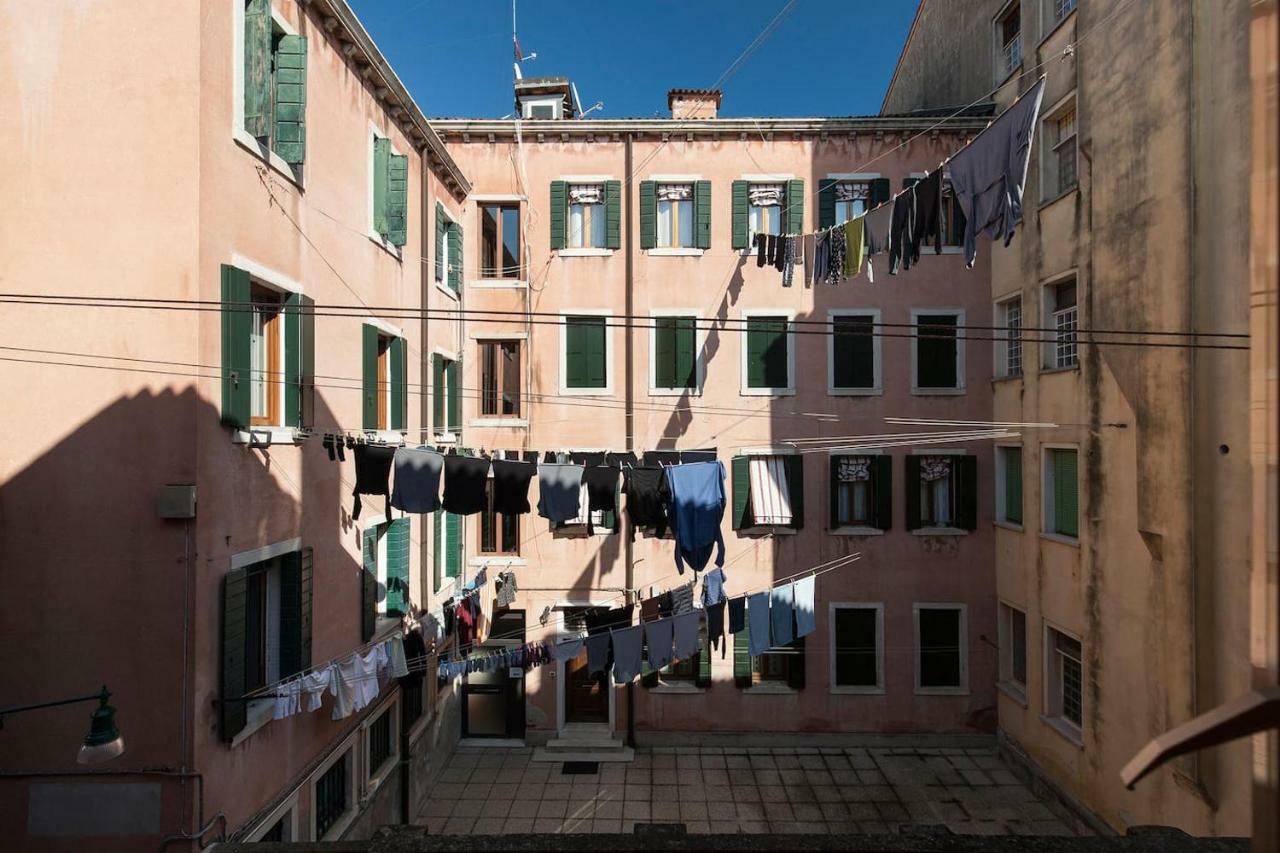 Le Ancore Apartment Few Steps From Biennale Art Venedig Eksteriør billede
